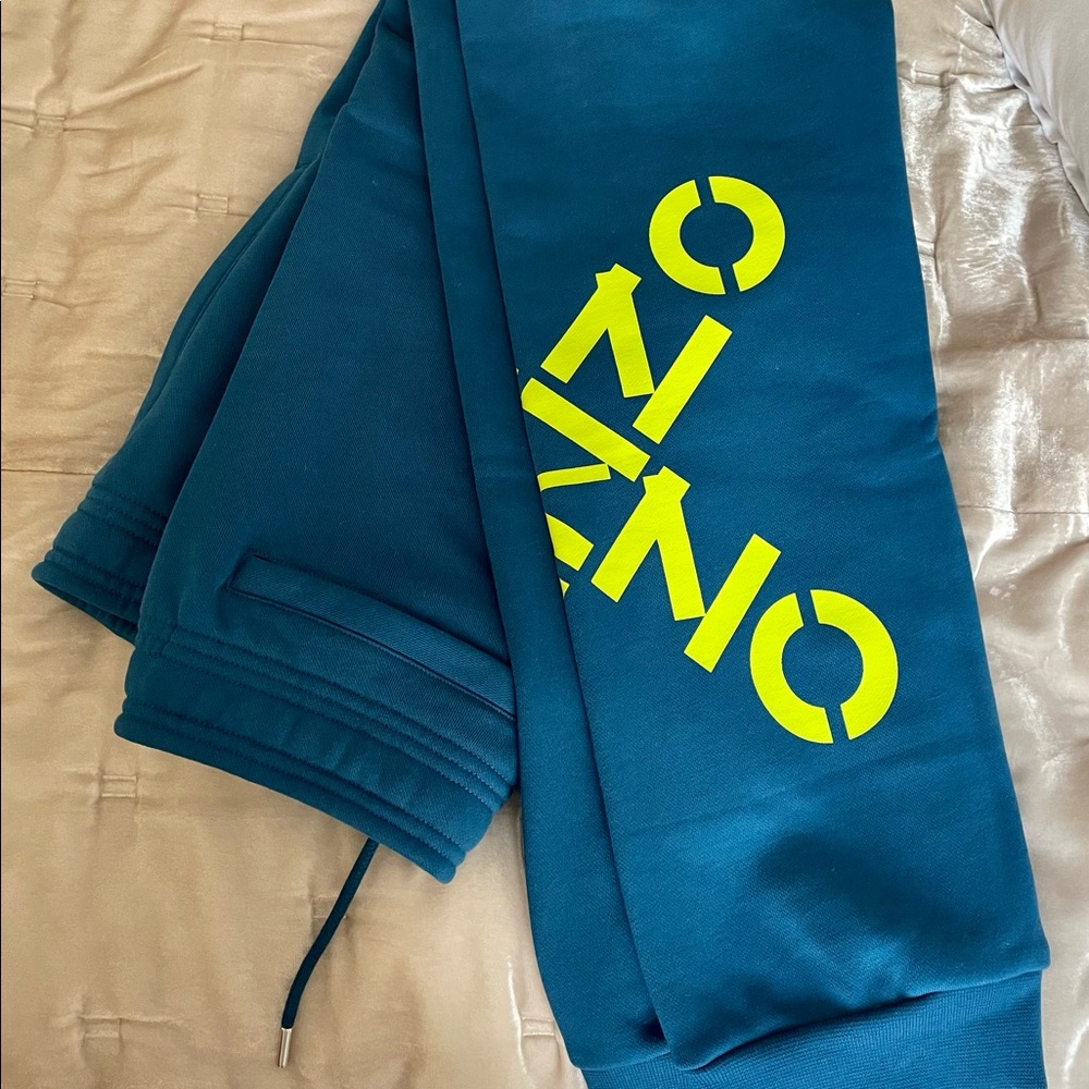 NWT Kenzo Men's Logo Graphic Classic Jogger Pants - Blue (teal) color